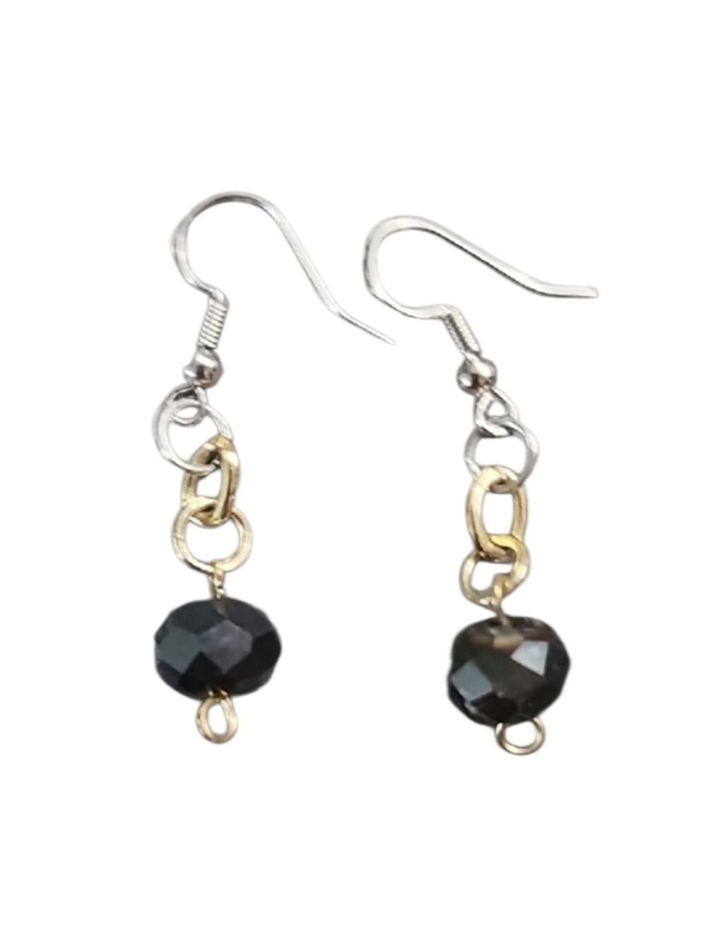 π₯4 for $20π₯Elegant Black and Goldtone Dangle Earrings